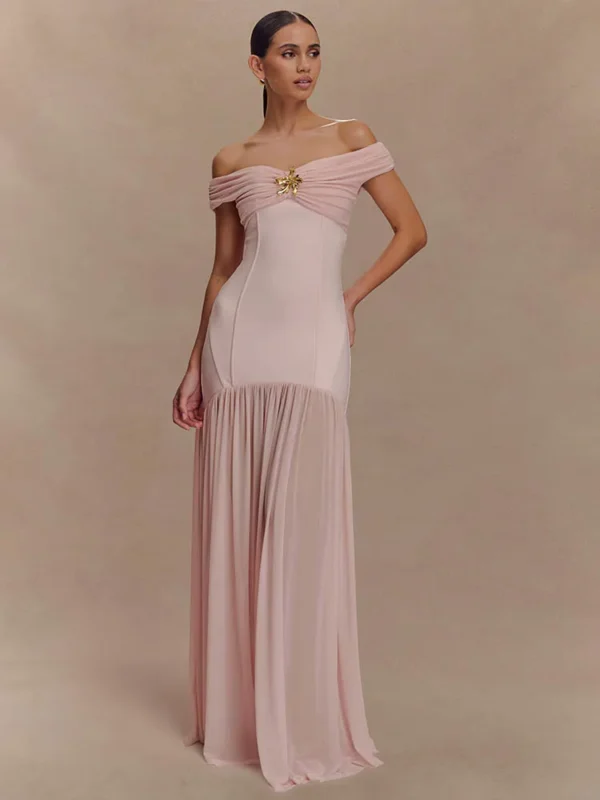 Off-Shoulder Backless Pink Maxi Dress With Ruched Patchwork - Image 5